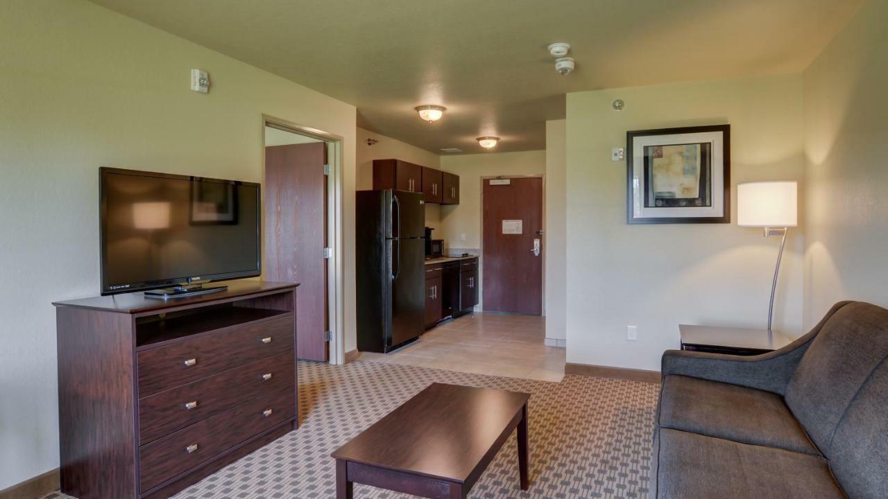 Cobblestone Inn & Suites-Kersey Exterior foto
