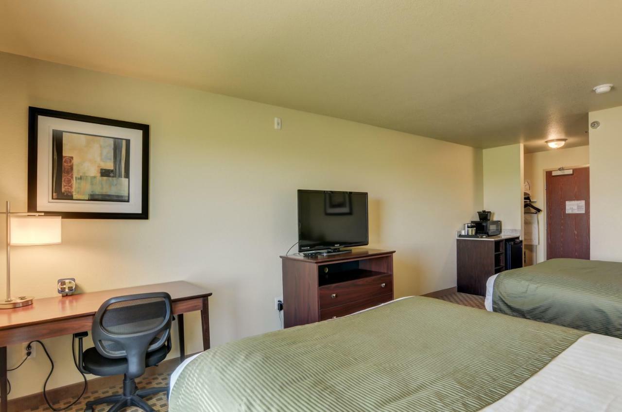 Cobblestone Inn & Suites-Kersey Exterior foto