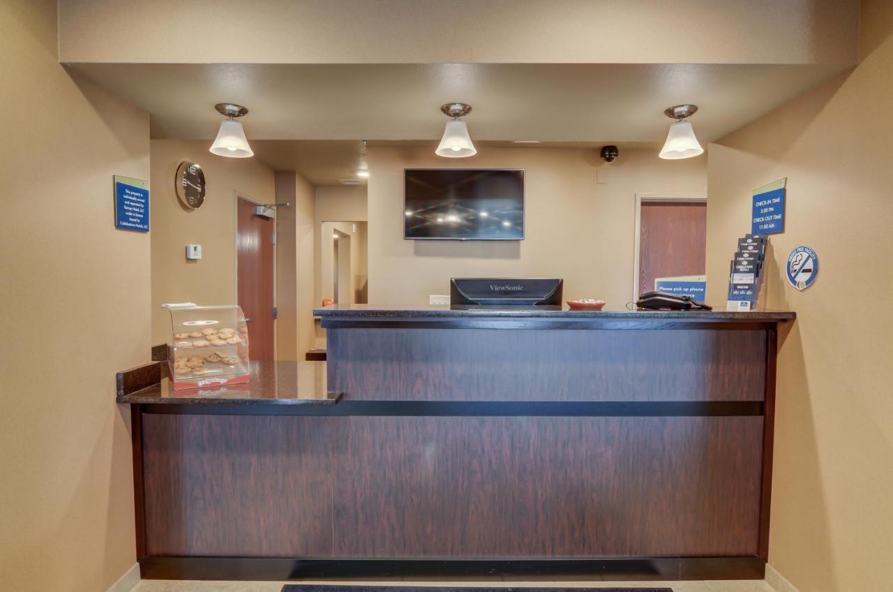 Cobblestone Inn & Suites-Kersey Exterior foto